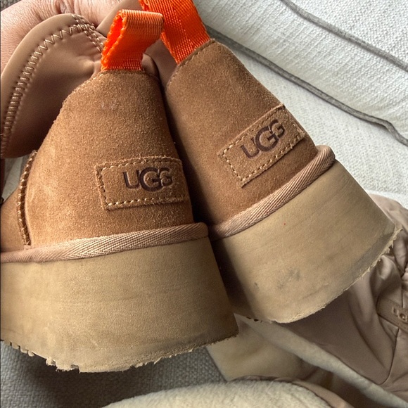 UGG Brown Platform Boots with Orange Accent - Picture 10 of 10